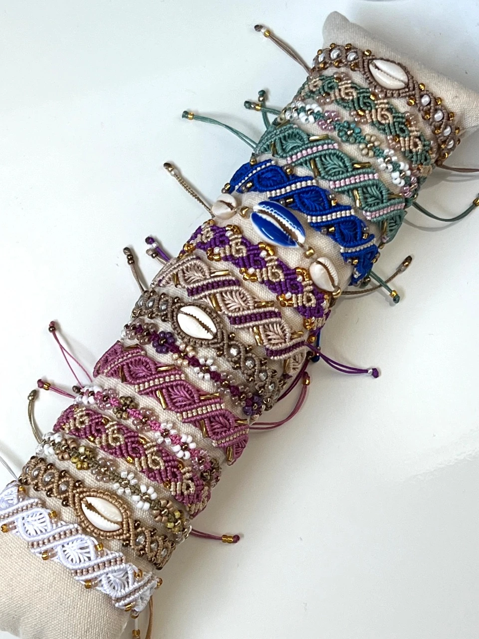 16 armbanden voor